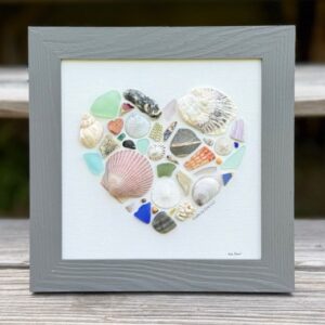 Beach treasure mosaic- Heart